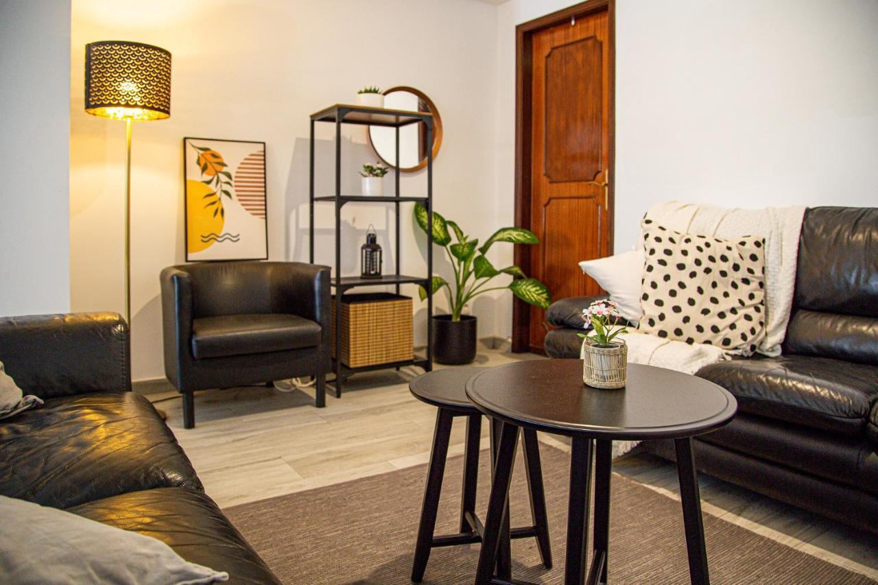 Cozy Room In Cascais City With Full Kitchen 5 Minutes From The Beach Exterior photo